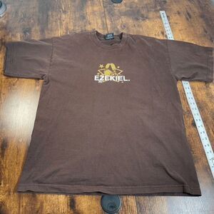 Vintage 90s Ezekiel Skateboard Skateboarding Men's T-Shirt Made‎ in USA Size XL